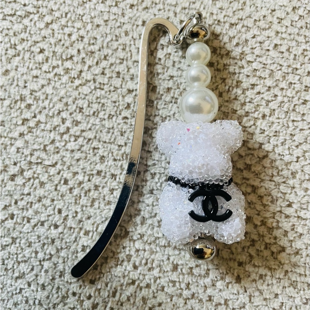 White Beaded Bear Bag Charm bookmark